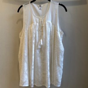 Ripe Pea Pod Large Sleeveless Maternity Top White